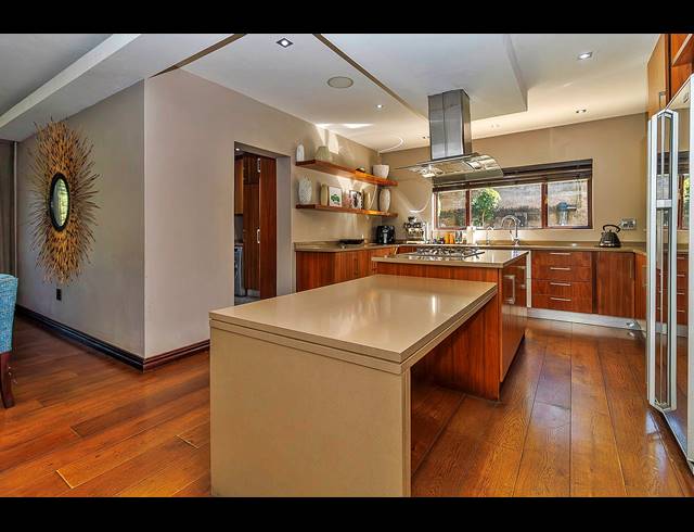 2,052M² INVESTMENT FOR SALE IN WATERFALL